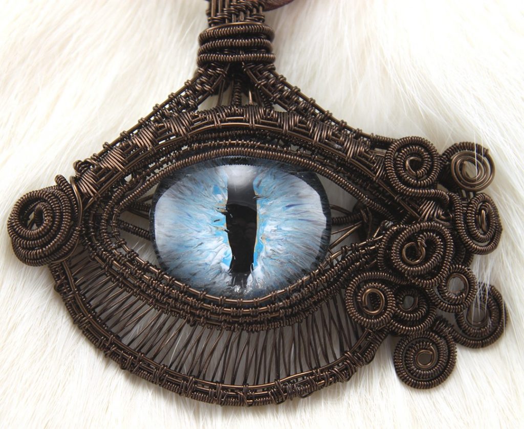 Icy-Eyed Dragon